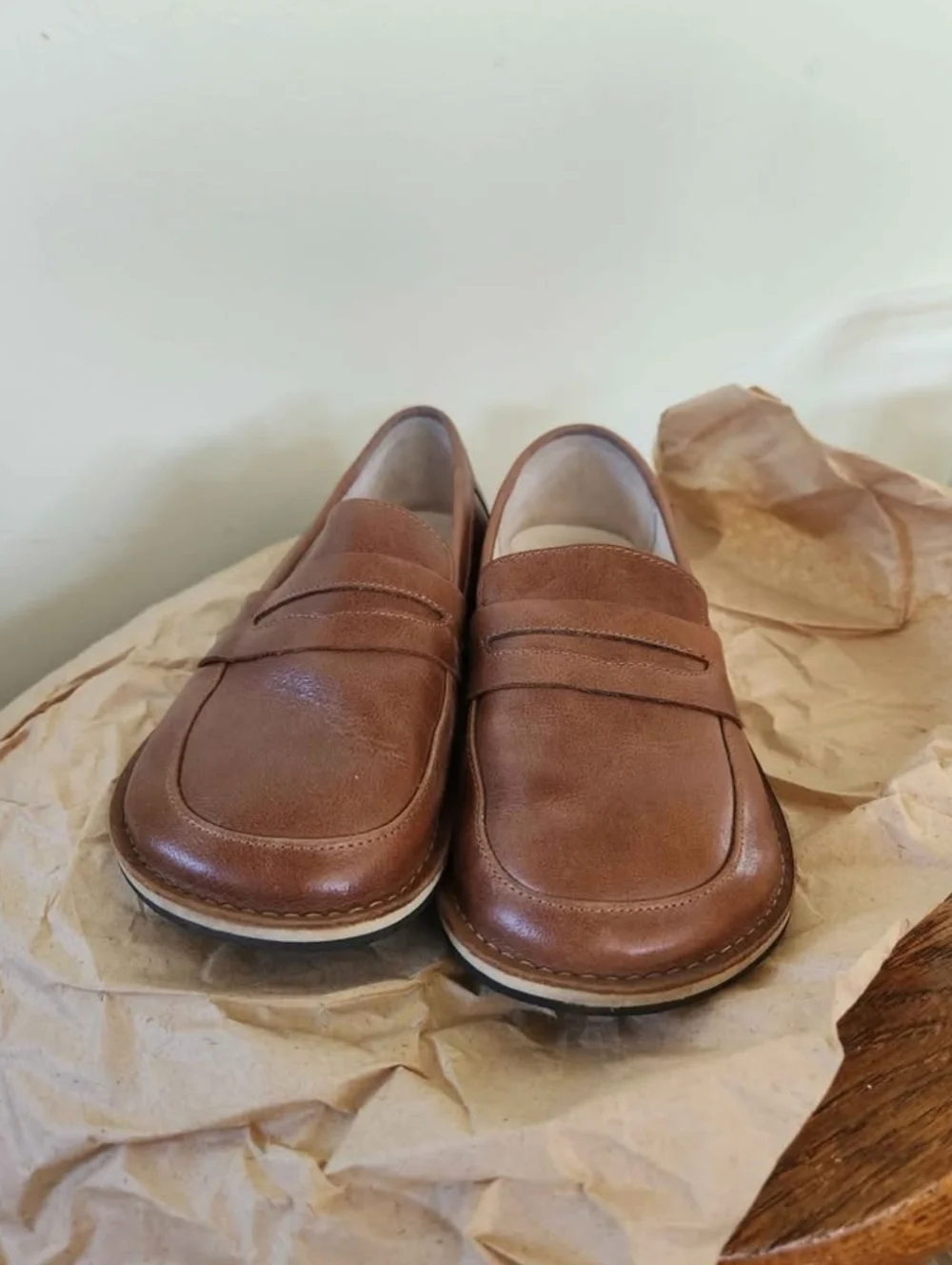 Barefoot Minimalist Women's Leather Loafers - Picture 3 of 4